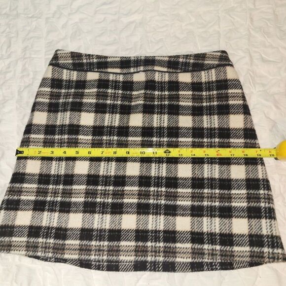 Abercrombie and Fitch Y2K Wool Plaid Mini Skirt 8 - Picture 6 of 10